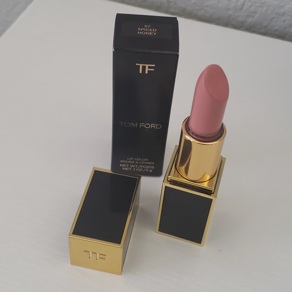 Tom Ford matte lip color Spiced Honey